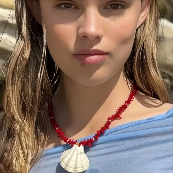 Handmade red coral beads, freshwater pearls and scallop necklace - Picture 7 of 13